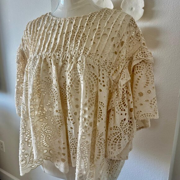 🌼 Farm Rio Embroidered Eyelet Top – Cream Lace Boho Blouse (Like New!) - Picture 3 of 7